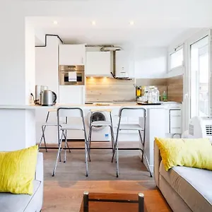 1 Bedroom/clim/wifi, St Michel Station Appartement